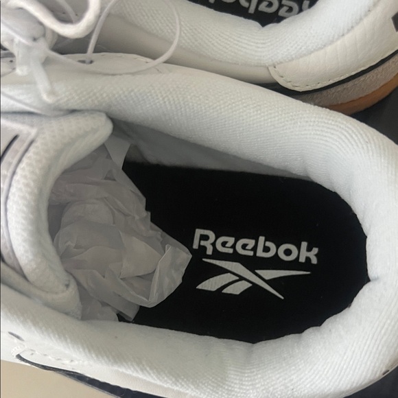 NEW!! Reebok Women's White/Mist Grey/Black classic ,Sneakers in Size 9.5 - Picture 12 of 15